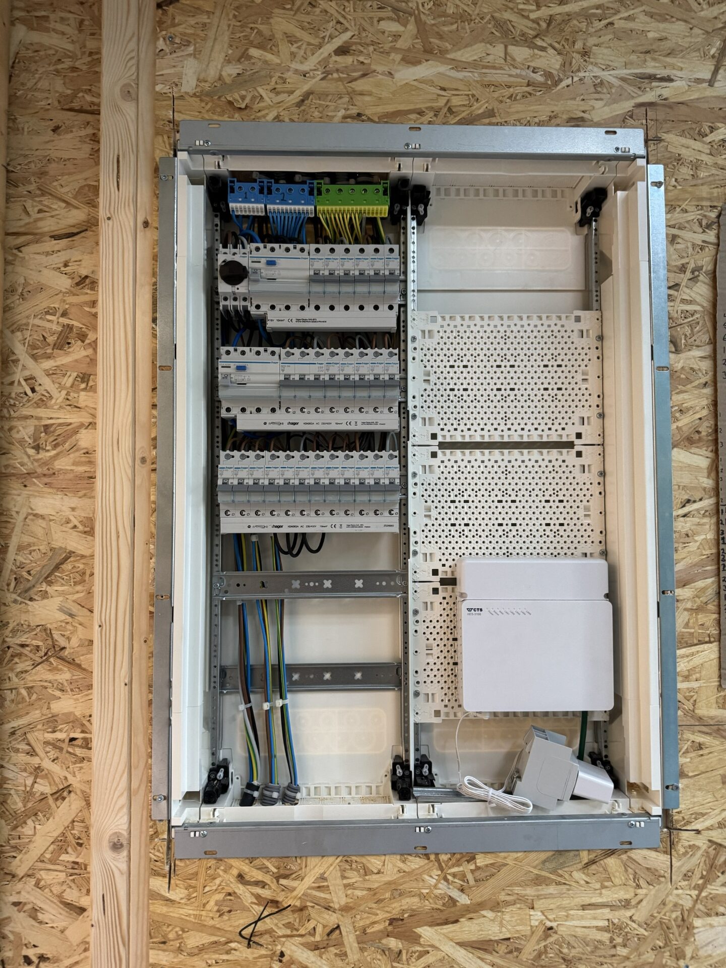 Ny elcentral installerad av EL-JAB
